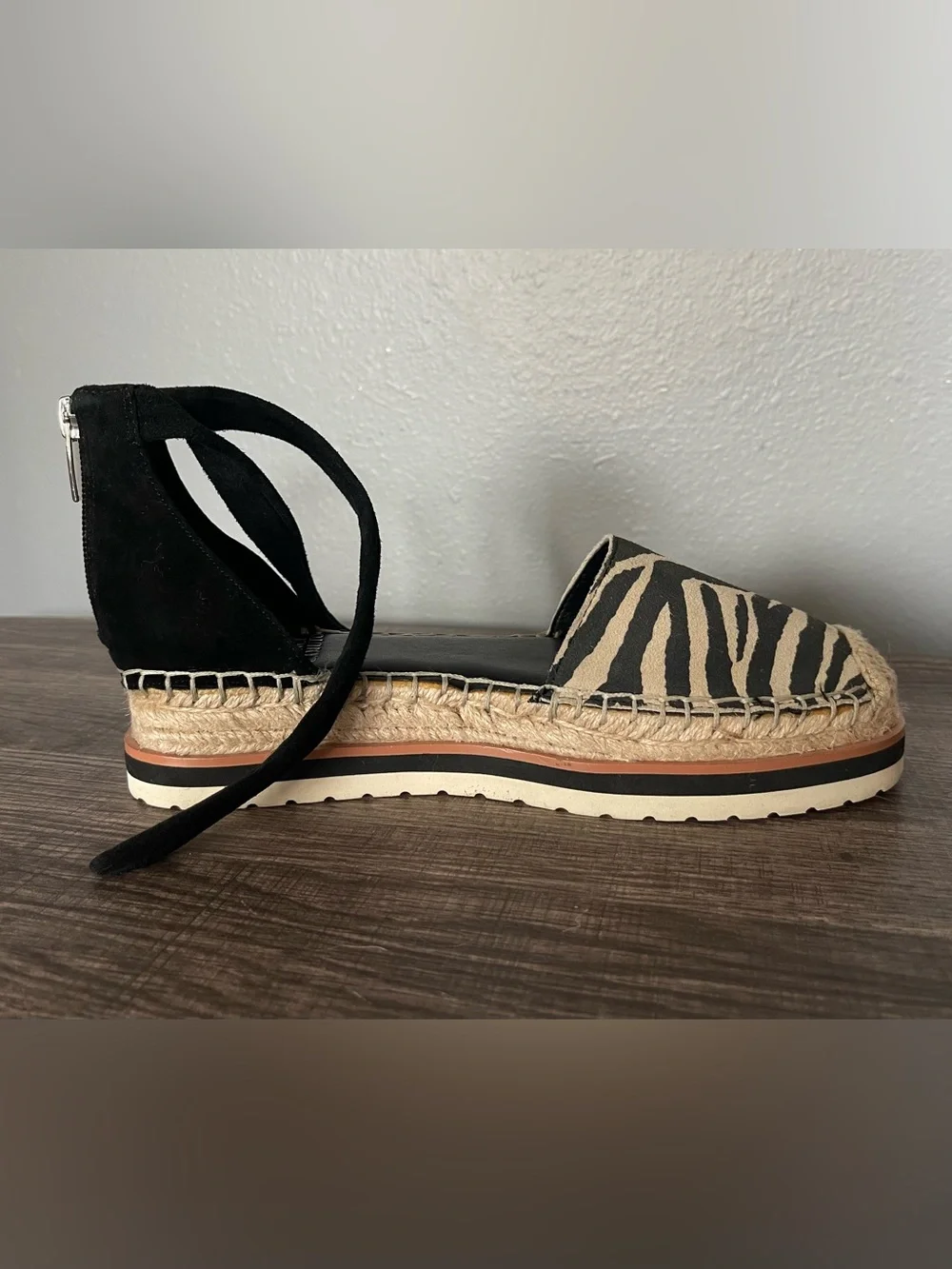 Vince Camuto Black Zebra Espadrille Lace-Up Platform Sandals